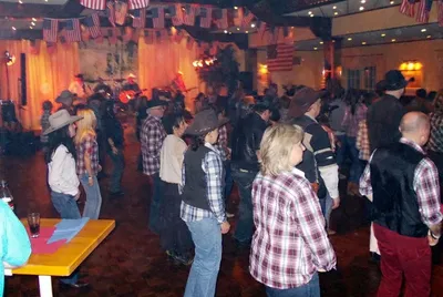 Linedance Country-Night in Grasberg